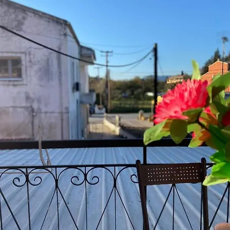 Apartament Lavranos Alepou